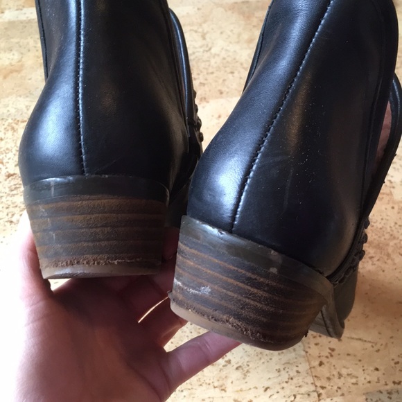 Black ankle boots size 9 - Picture 3 of 3